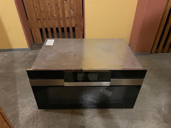 Image 1 of Miele Built In 90cm Wide Single Oven 