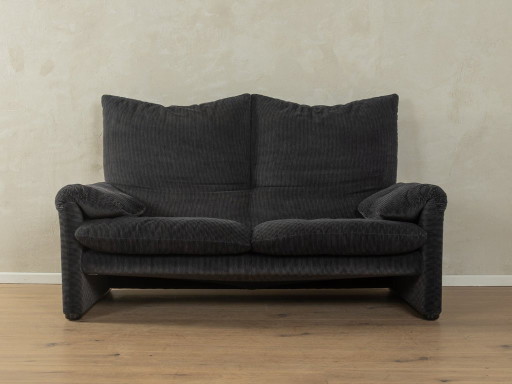675 MARALUNGA Divano, Vico Magistretti, Cassina – banken, Textile (photo 2 of 11)