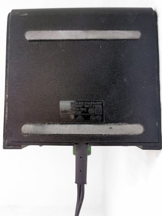 Image 1 of Dieter Rams e Dietrich Lubs progettano per Braun nel 1976 la sveglia DN 40 4967