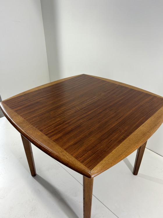 Image 1 of Loui van teefelen klap tafel met stoeltjes die nieuw gestoffeerd zijn