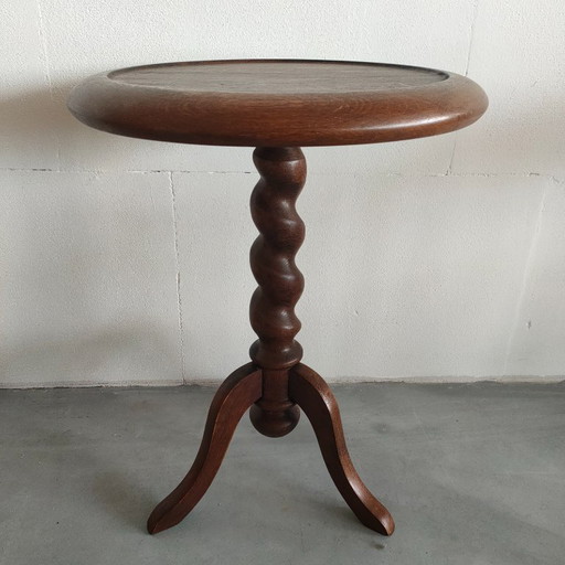 Mesa auxiliar vintage redonda de roble con base torneada (antigua)