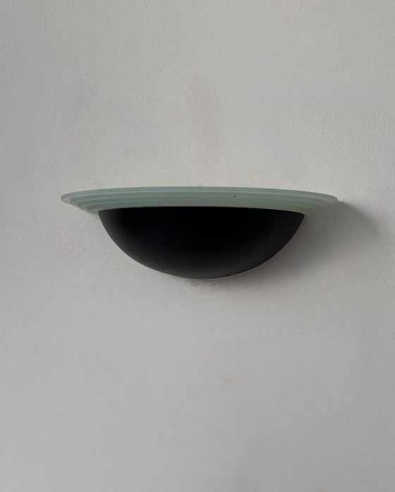 Image 1 of Applique vintage a mezzaluna, vetro sabbiato e metallo laccato nero, Francia, 1970