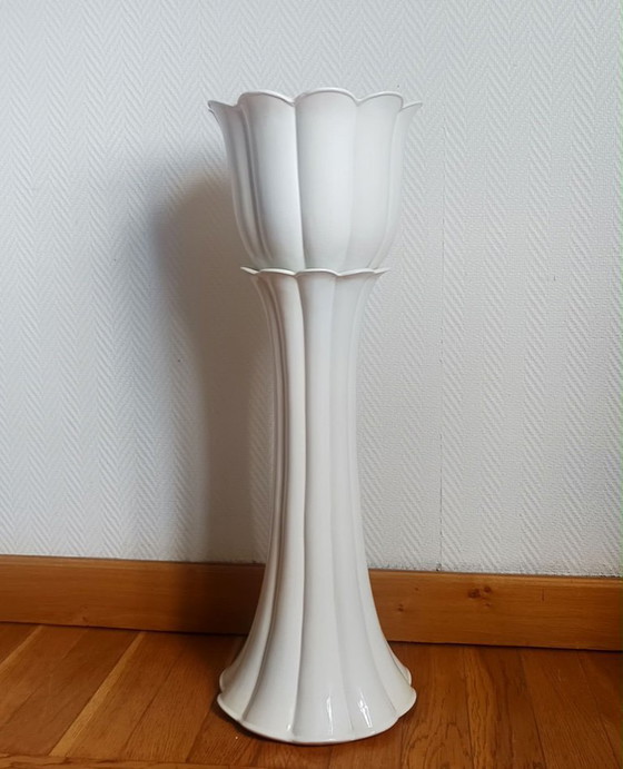 Image 1 of Vaso da fiori vintage in terracotta italiana con supporto.