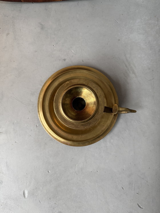 Image 1 of Heavy vintage brass candlestick with handle – classic model