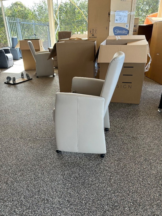 Image 1 of 2x Esszimmerstuhl The Future Leder Runner hellgrau