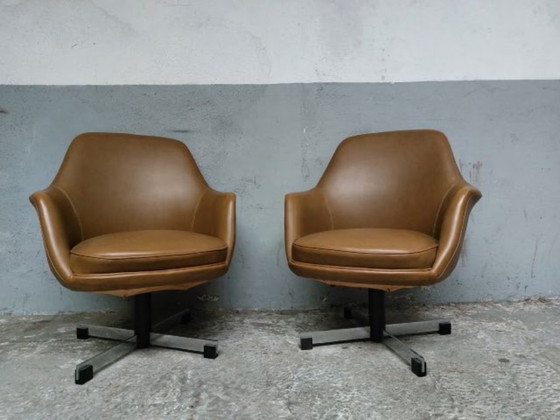 Mid-Century Swivel Chairs – Draaistoelen, Plastic (photo 20 of 39)