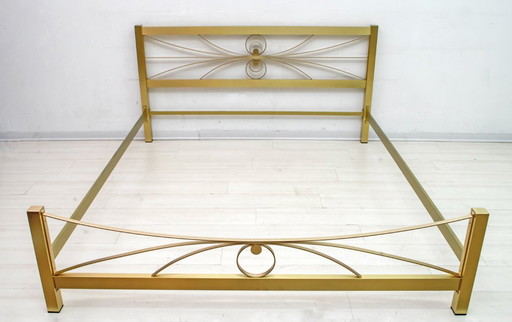 Luciano Frigerio Mid Century Modern Verguld en Satijn Messing Tweepersoonsbed, 1970