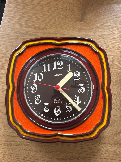 Horloge murale en céramique à quartz Europa Elomatic, années 1970 – klokken, Ceramic (photo 2 of 10)