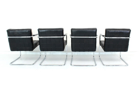 Image 1 of As new, Set of 4 Bauhaus Cantilever armchairs (Freischwinger) with premium leather and chromed tubular steel frame, 1a restored