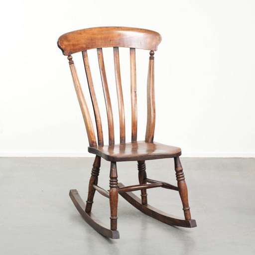 English oak Windsor rocking chair from the early 19th century with beautiful warm colors – schommelstoelen, Wood, Klassiek