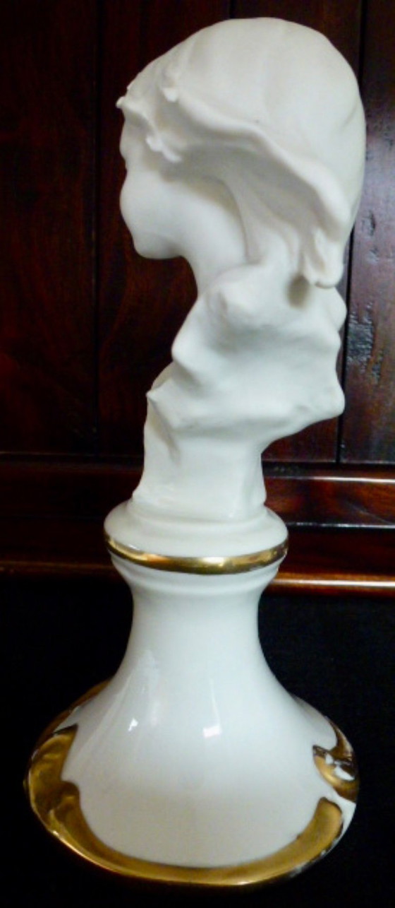 Image 1 of Capodimonte, 2x Nico Venzo Busts - Bisque porcelain.