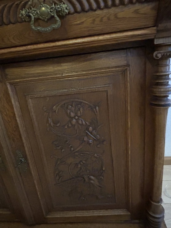Image 1 of Antieke Mechelse kast