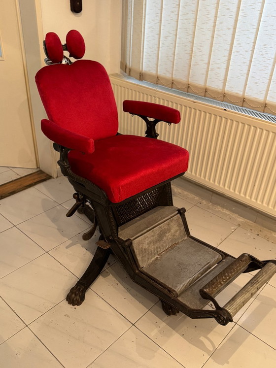 Barber Chair with Red Upholstery and Adjustable Footrest – Adjustable recliner chair, Cast Iron, Velvet (photo 7 of 8)