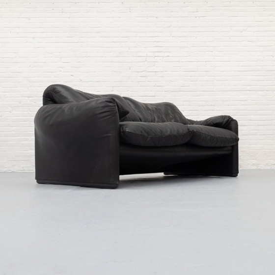 Image 1 of Canapé deux places Cassina Maralunga, années 70