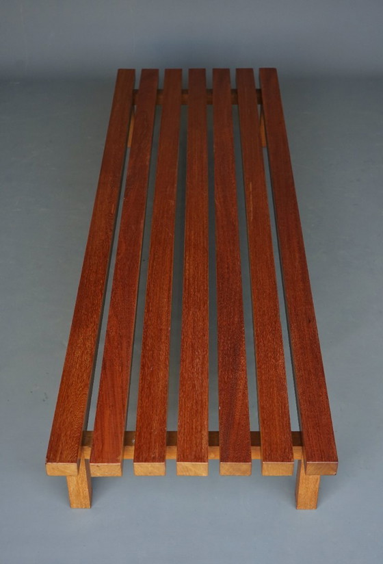 Image 1 of Grote teakhouten lage bank of salontafel uit het midden van de vorige eeuw, jaren 60.