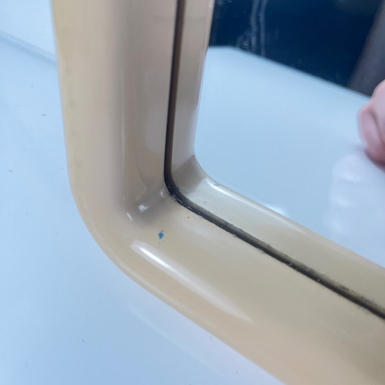 Image 1 of Specchio quadrato in plastica con bordi arrotondati, crema, 1970/80