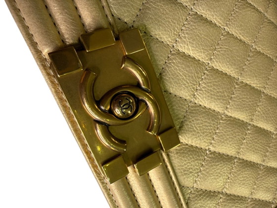 Image 1 of Chanel Boy tas
