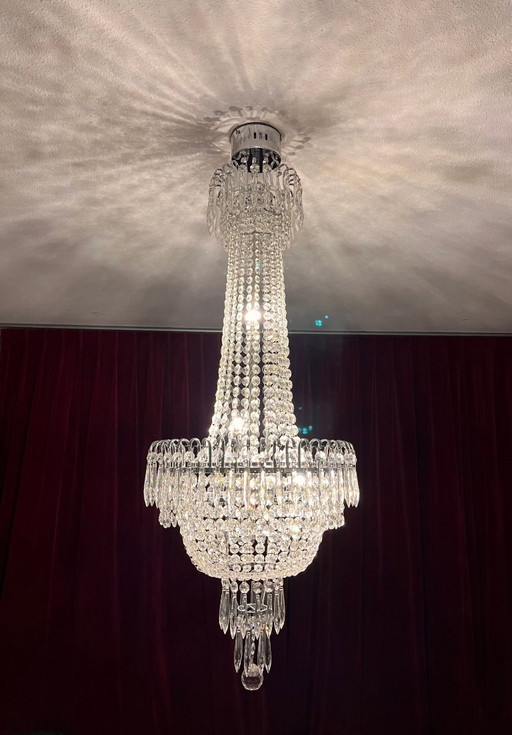 Crystal chandelier (pocket chandelier)