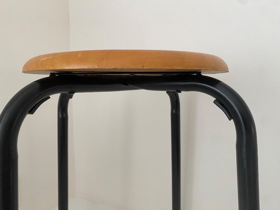 Image 1 of Industrieel Vintage Krukje – Mullca stijl – hout  & metaal