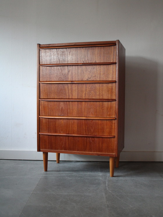 Image 1 of Commode vintage danoise en teck, étroite !