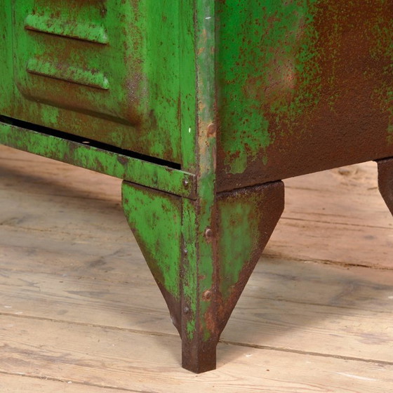 Image 1 of Armadietto industriale, anni '50