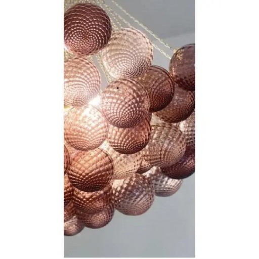 Indrukwekkende scenografische Ametista en roze "ballotton" bollen van Murano glas, inbouwmontage