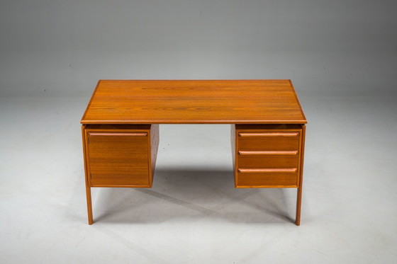 Image 1 of  Mid Century Teak-Schreibtisch von GV Møbler, 1970er Jahre