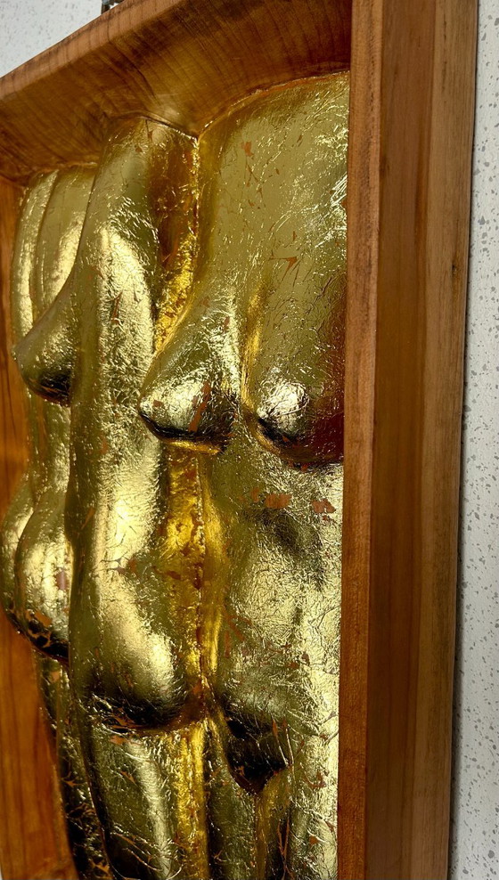 Golden ladies frame – Beeldhouwkunst, Goud, Hout (photo 3 of 13)