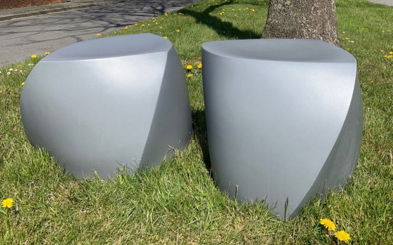 Image 1 of Set of 2 seating elements – Three Sides Cube (Frank Gehry)