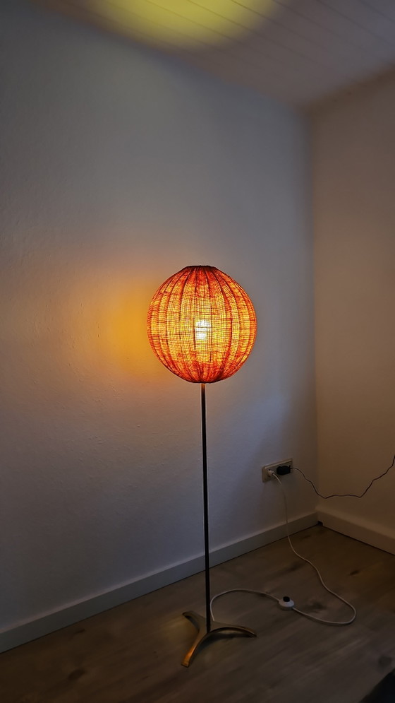 Rare lampadaire du milieu du siècle attribué à Hans Agne Jakobsson – Hans-Agne Jakobssen, Brass, Wool (photo 6 of 15)