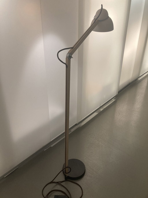 Lampada da terra Studio Ilse