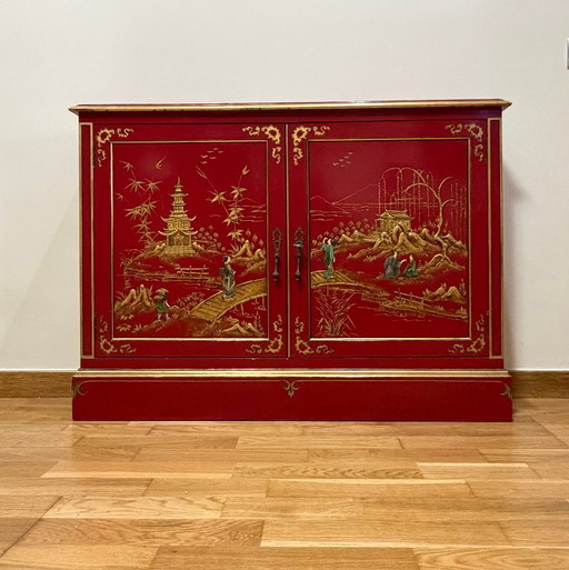 Vintage Chinoiserie Slim Console Cabinet – Hand-Lacquered (1970s)