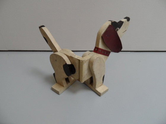 Image 1 of chiens en bois vintage