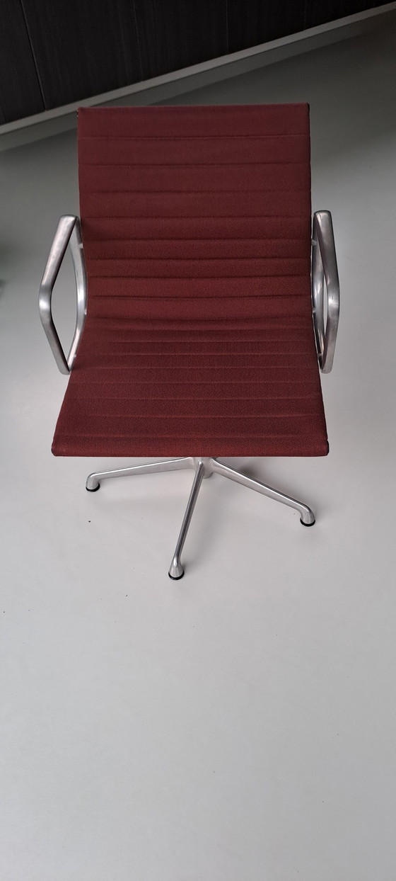 Image 1 of Eames Ea108