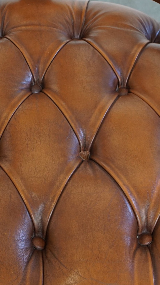 Image 1 of Sedia da ufficio Chesterfield classica in pelle bovina e legno in stile inglese