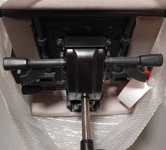 Image 1 of 4x Interstuhl Ergonomic Office Chairs