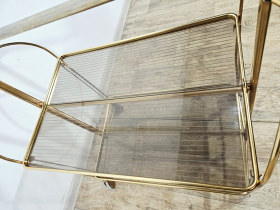 Desserte pliante Mid-Century Modern en laiton et verre acrylique nervuré, années 1960 – Brass (photo 9 of 17)