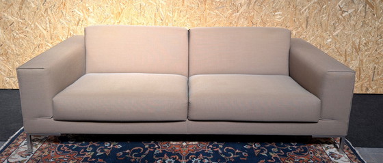 Image 1 of Diseño en el sofá Stock Aikon