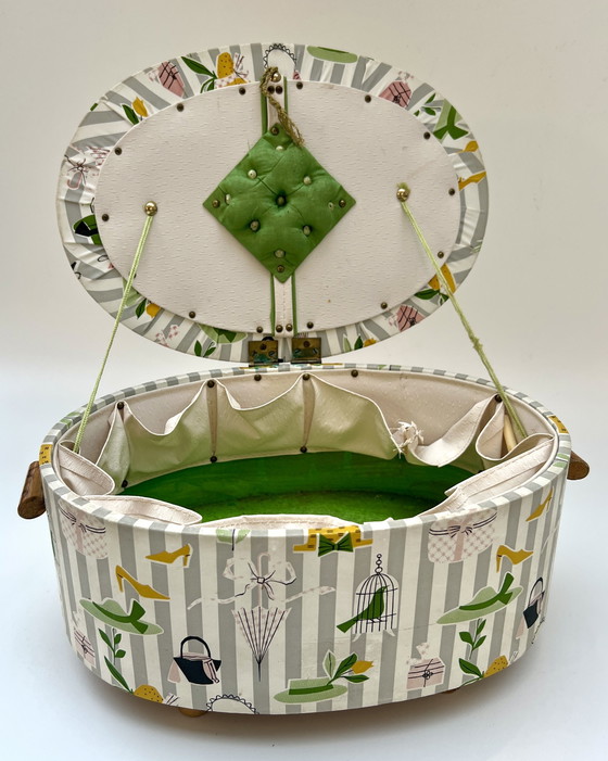 Image 1 of Scatola da cucito vintage / kit da cucito "Master" - anni '50/'60