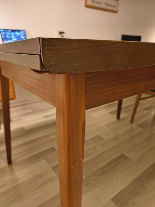 Mesa de comedor extensible de los años 60