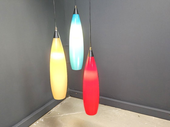 Image 1 of 3 lampade a sospensione in vetro vintage di Vistosi, anni '70