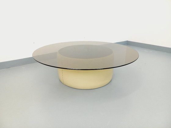 Image 1 of Vintage ronde salontafel van glas, leer en metaal, in Space Age-stijl uit de jaren 70.