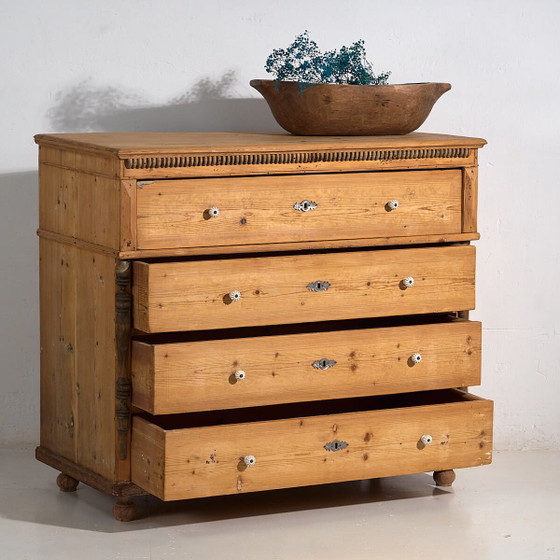 Antique French Provençal style chest of drawers (c.1920) #25 (photo 4 of 40)