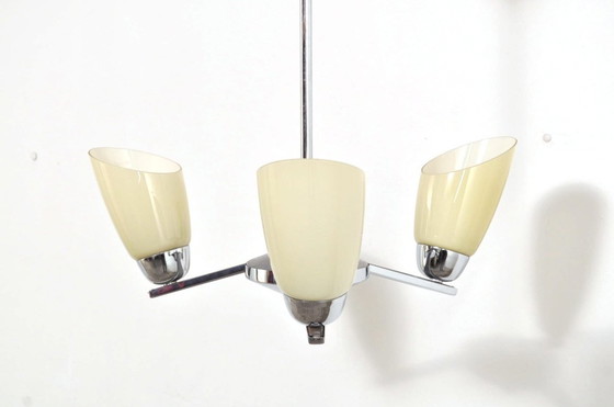 Image 1 of Lampadario vintage a tre bracci in cromo e vetro, anni '50