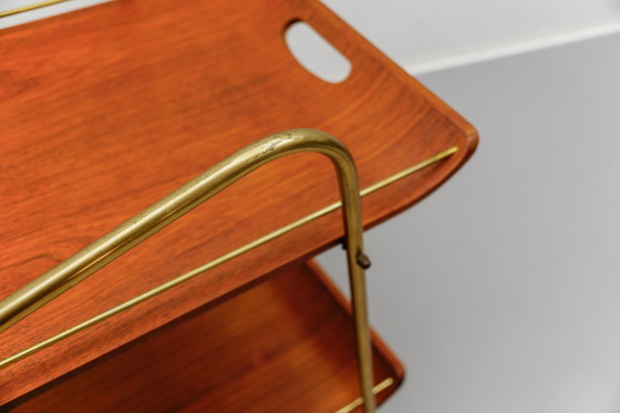 Image 1 of Serveerwagen uit het midden van de vorige eeuw in teakhout en messing met uitneembare lade, jaren 50