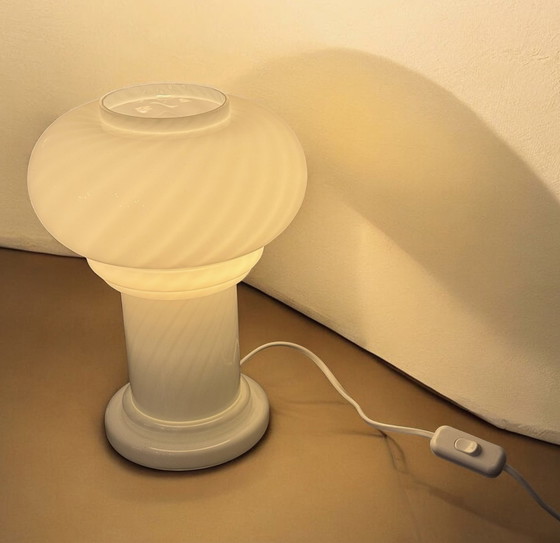 ✨ Vintage Murano Table Lamp | Mushroom Swirl | Lattimo | 1960s–70s | Mint Condition – Glass (photo 10 of 15)