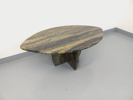 Image 1 of Vintage ovale marmeren salontafel uit de jaren 70