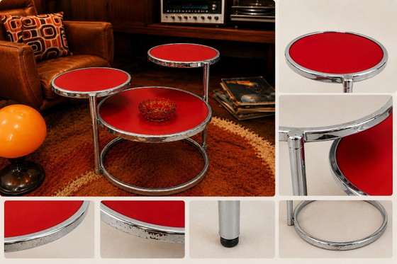 Dreistöckiger Couchtisch aus Glas mit verchromtem Stahlgestell aus den 1970er Jahren. – Couchtische, Chrome (photo 9 of 9)