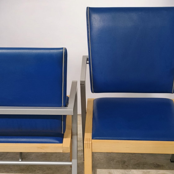 Image 1 of 2 designstoelen, ontwerpstijl vergelijkbaar met Bauhaus, hout/metaal