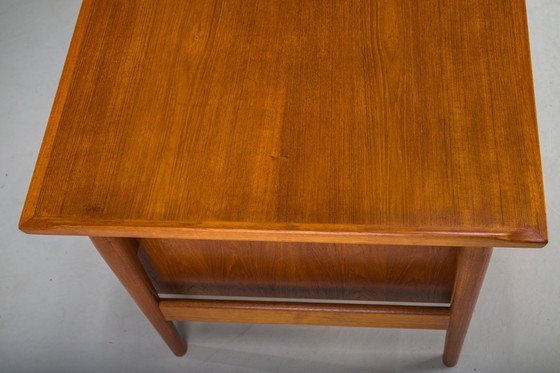 Image 1 of Schreibtisch Modell 207 aus Teakholz von Arne Vodder für Sibast, 1960er Jahre